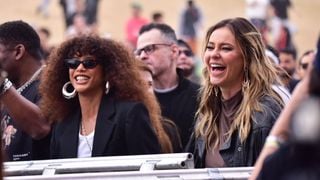 Paolla Oliveira e Taís Araújo, rivais em 'Vale Tudo', esbanjam sintonia no The Town; confira os looks estilosos das atrizes!