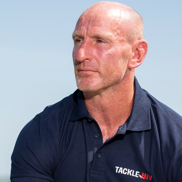 Entrevista | 'Estigma nasce da falta de informação': aos 52 anos, lenda do rugby que vive com HIV, Gareth Thomas faz alerta sobre tabus do diagnóstico após pesquisa inédita no Brasil