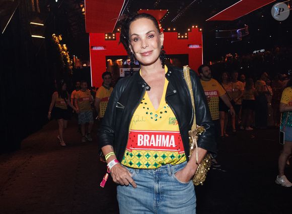 Carolina Ferraz recebeu muitos elogios em nota divulgada pela Record TV: ‘Profissional extremamente competente, talentosa, dedicada e genuinamente querida’