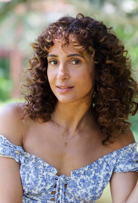 Camila Pitanga foi a bondosa Ellen no início da novela 'Dona de Mim', mãe de Sofia (Elis Cabral)