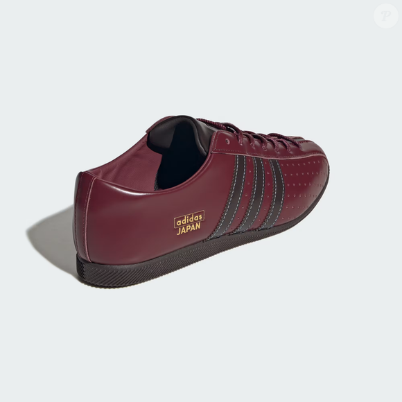 Você também pode combinar os Adidas Lux Japan com saias e apostar na mistura de estilos nos seus looks de primavera.