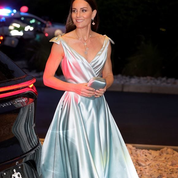 Kate Middleton usou a tiara da Rainha Vitória no último dia 03, em um banquete de Estado no Castelo Windsor