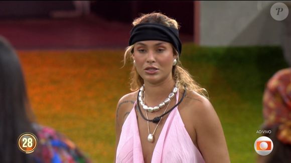 Juliano Floss se sobressaiu no Sincerão do BBB 26 ao rebater Sarah Andrade em 30 segundos. O momento viralizou e reforçou o impacto das redes sociais na forma como participantes se comunicam no reality