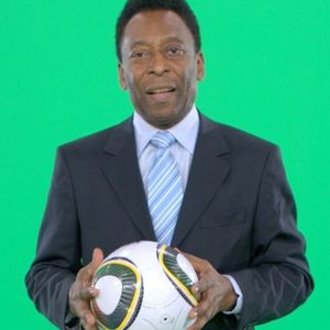 Herança de Pelé: dois imóveis vizinhos localizados em Santos tiveram direitos penhorados pela Justiça por falta de pagamento de condomínio