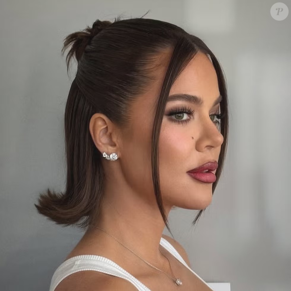 Versátil e atemporal, o penteado meio preso, meio solto é ideal para quem busca praticidade sem abrir mão do charme