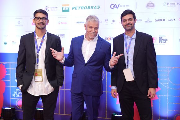 Quem são os filhos de Miguel Falabella? Ator e diretor teve a companhia de Theo e Cassiano durante o Festival do Cinema de Gramado