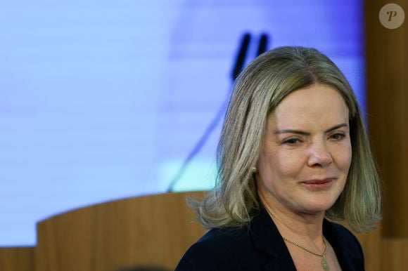 Gleisi Hoffmann ganhou o apelido após ser anunciada como ministra da Secretaria das Relações Institucionais, algo que foi recebido com certa desconfiança por políticos e eleitores