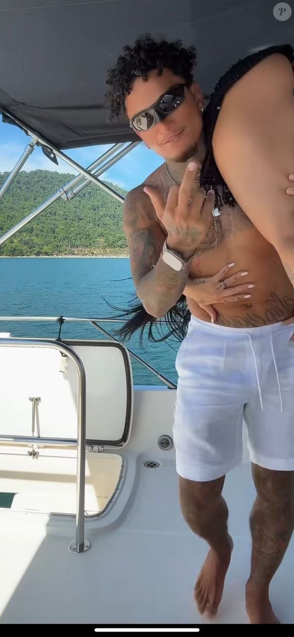 MC Mirella e Dynho Alves são alvo de piadas após vazamento de vídeo íntimo