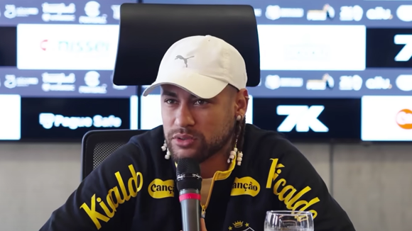 Neymar em entrevista coletiva no Santos