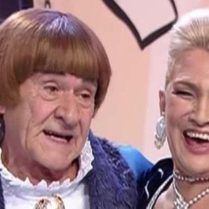 Hebe e outros convidados bajularam bastante Golias durante a participação, em uma forma discreta de manifestar torcida pela cirurgia que ele realizaria no dia seguinte