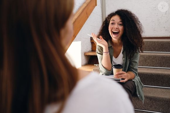 Autoconhecimento e inteligência emocional estão entre os principais hábitos de quem desenvolve alta resiliência no dia a dia
