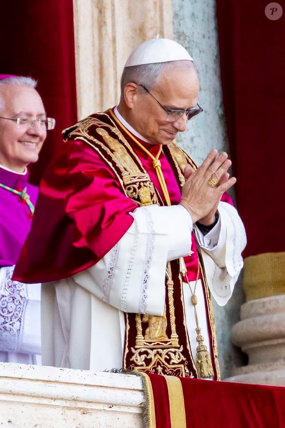 Leão XIV também tem nacionalidade peruana, concedida para ele em 2015