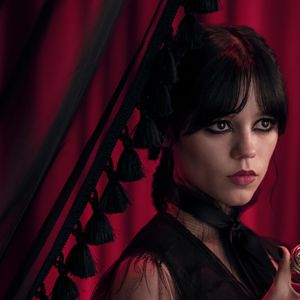 Segunda temporada de 'Wandinha' foi dividida em duas partes e já foi lançada em completo pela Netflix