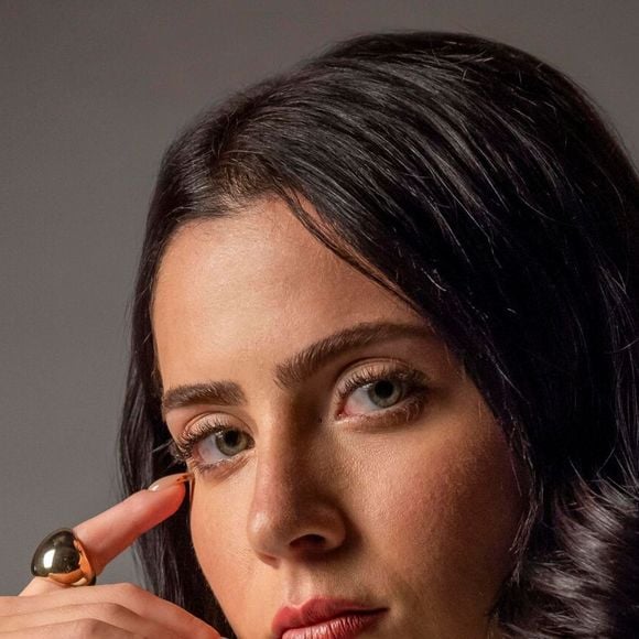 Jade Picon é a vilã da primeira novela vertical da Globo, 'Tudo por uma Segunda Chance', que estreou em 25 de novembro