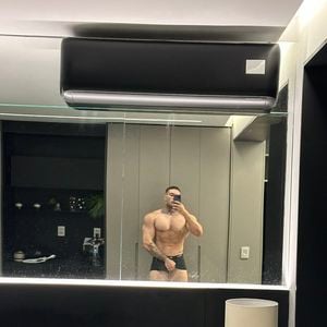 Além de produtor de conteúdo adulto, Rafa Marttinz, novo parceiro de Luiza Ambiel, é personal trainer e chama atenção pelo corpo musculoso