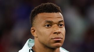 'Destruíram muita gente': a difícil e polêmica batalha de Mbappé, nome forte da França na Copa 2026, contra as bets