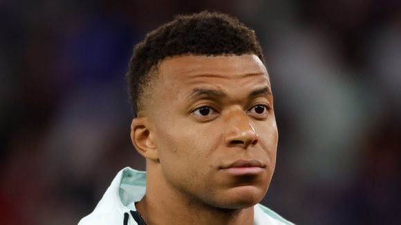 'Destruíram muita gente': a difícil e polêmica batalha de Mbappé, nome forte da França na Copa 2026, contra as bets