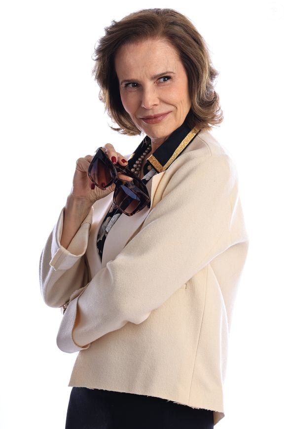 Bia Seidl hoje: atriz estreia em 'Uma Babá Milionária' interpretando a personagem Dolores, uma vilã manipuladora, perversa, e mãe de Fernando (Raphael Vianna).