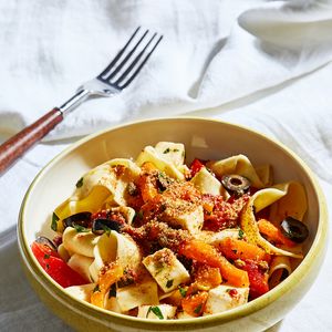 O prato favorito de Rei Charles III e da Rainha Camilla é pappardelle de cogumelos selvagens.