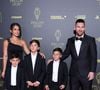 Longe dos gramados e das telas, Lionel Messi e Antonela Roccuzzo apostam em atividades simples para educar Thiago, Mateo e Ciro. Saiba qual é o hábito que une a família