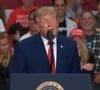 Trump disse que esperava que Nicki Minaj não tivesse se chateado com elogio ao seu bumbum