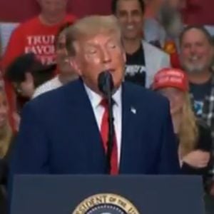 Trump disse que esperava que Nicki Minaj não tivesse se chateado com elogio ao seu bumbum