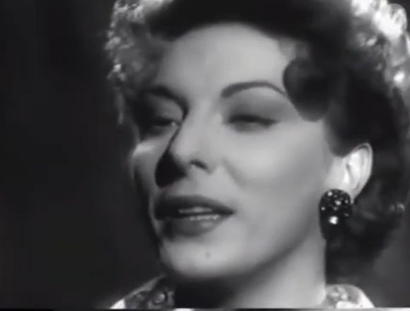 Emilinha Borba perdeu título de 'rainha do Rádio' em 1949 quando Marlene (foto) comprou votos da eleição