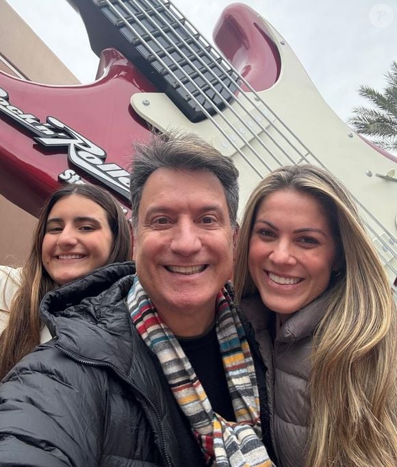 Jacqueline Brazil, apresentadora do tempo no 'Jornal Hoje' e no 'SP1', namora Luiz Carlos Jr., do Sportv