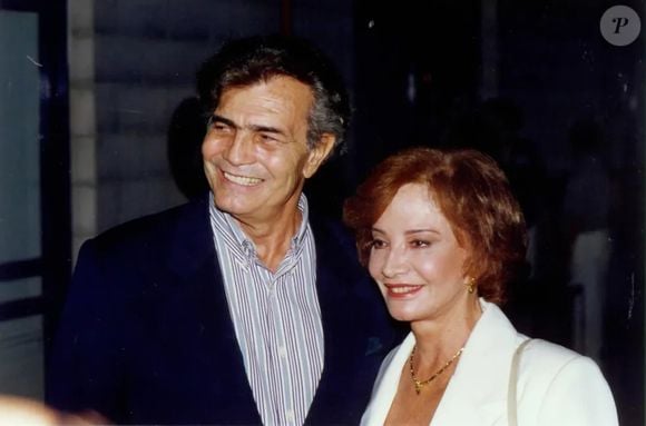 Glória Menezes revelou no Altas Horas que trabalhar com Tarcísio Meira nem sempre era fácil: 'Decorar em casa, trabalhar em casa, fazer os personagens juntos não era muito bom'