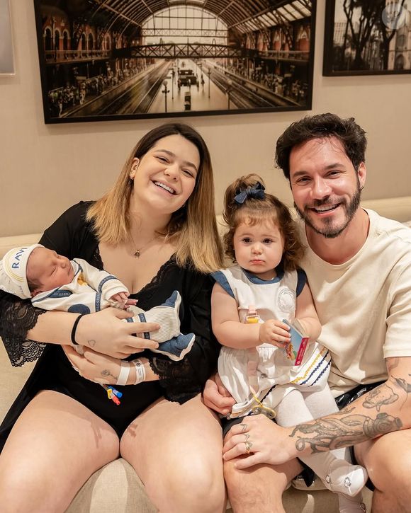 Eliezer orou para o filho, Ravi, após bebê ter piora no estado de saúde