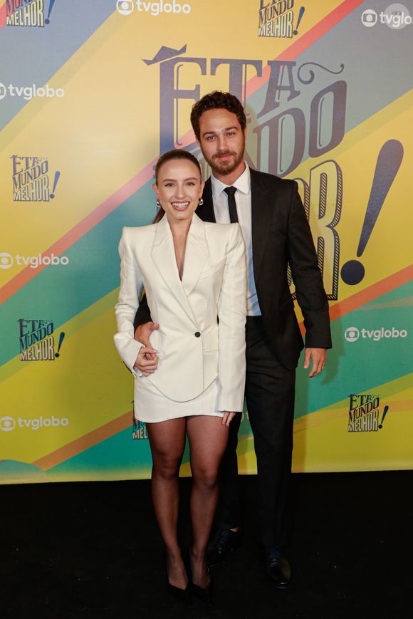 Larissa Manoela é esposa do também ator André Luiz Frambach.