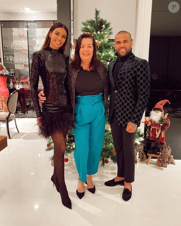 Daniel Alves foi condenado a mais de quatro anos de prisão em 2024 e ao pagar a fiança deixou a cadeia pouco tempo depois do julgamento