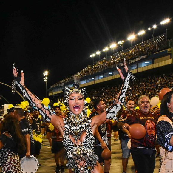 Sabrina Sato contagiou o público de São Paulo