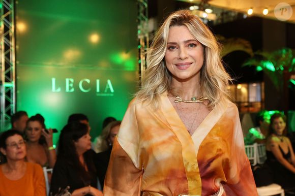 Leticia Spiller, aos 52 anos, mostra como o mixie pode transformar o visual: moderno, cheio de personalidade e com camadas que garantem movimento e um efeito rejuvenescedor instantâneo