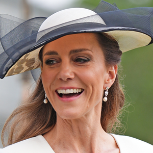 Em eventos de gala, Kate Middleton intensifica apenas um elemento do rosto e reforça a ideia de que sofisticação nasce do equilíbrio, afirma especialista