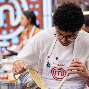 Participantes do MasterChef Brasil 2026 encaram prova decisiva diante de Erick Jacquin e dos chefs convidados Diego Lozano e Ronaldo Villar