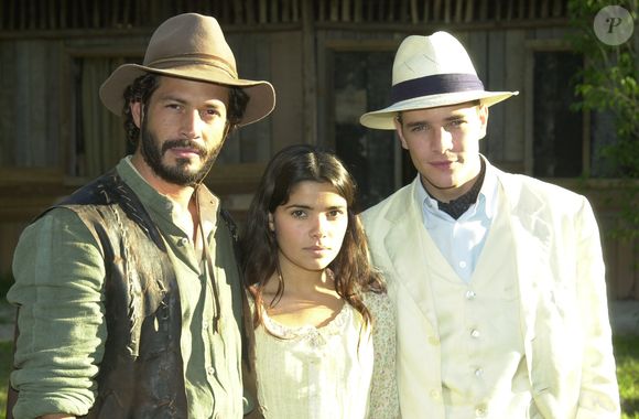 Vanessa Giácomo, a Zuca da novela 'Cabocla', detalhou sobre os figurinos da personagem, e sobre o sucesso da novela, depois de tantos anos.
