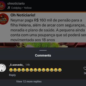 Liriane Azevedo, irmã mais velha de Amanda Kimberlly, comentou a publicação com diversos emojis de risada