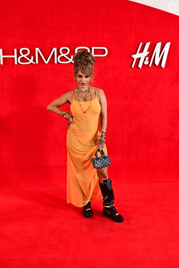 H&M no Brasil: Maga Moura marcou presença na inauguração da marca em São Paulo