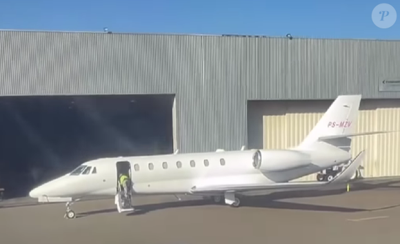 Virginia Fonseca adquire novo jatinho de luxo.