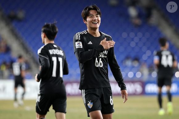 Aos 27 anos, Seol Young-woo disputa a Copa do Mundo 2026 como uma das principais opções defensivas da seleção sul-coreana