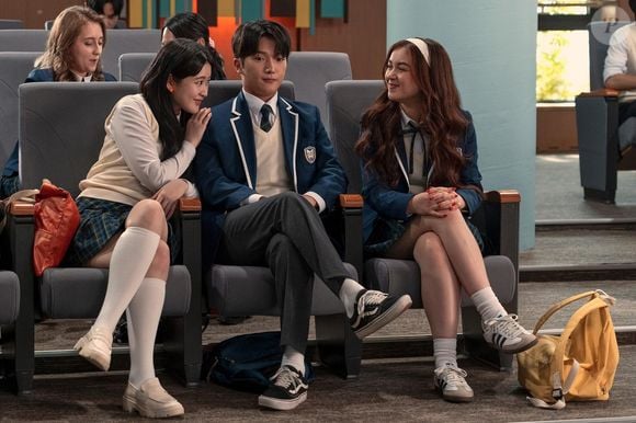 Série acompanha a irmã mais nova de Lara Jean, Kitty, quando ela vai para Seul estudar na mesma escola que sua mãe cursou