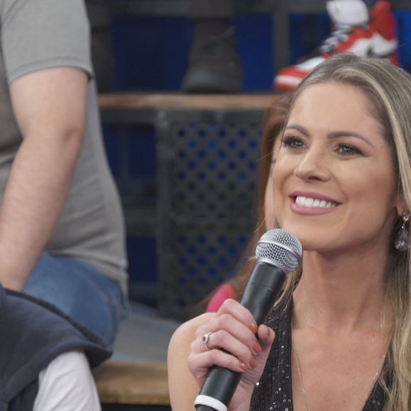 Globo pode trocar Sabina Simonato por Jacqueline Brazil no 'Bom Dia Sábado'; Ana Paula Campos também disputa vaga para ser par de Marcelo Pereira no noticiário