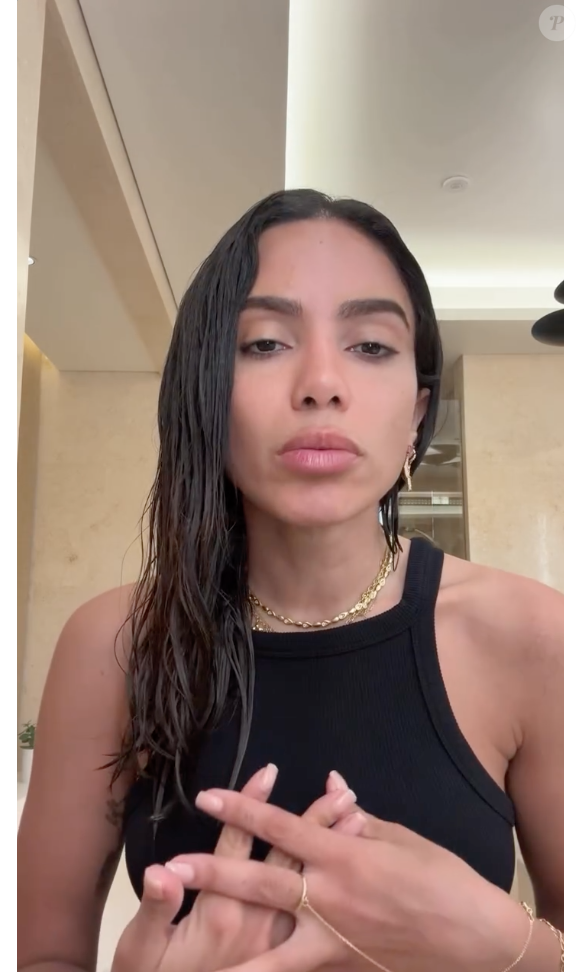 Anitta voltou a reafirmar seu apoio à reeleição do candidato Lula no segundo turno