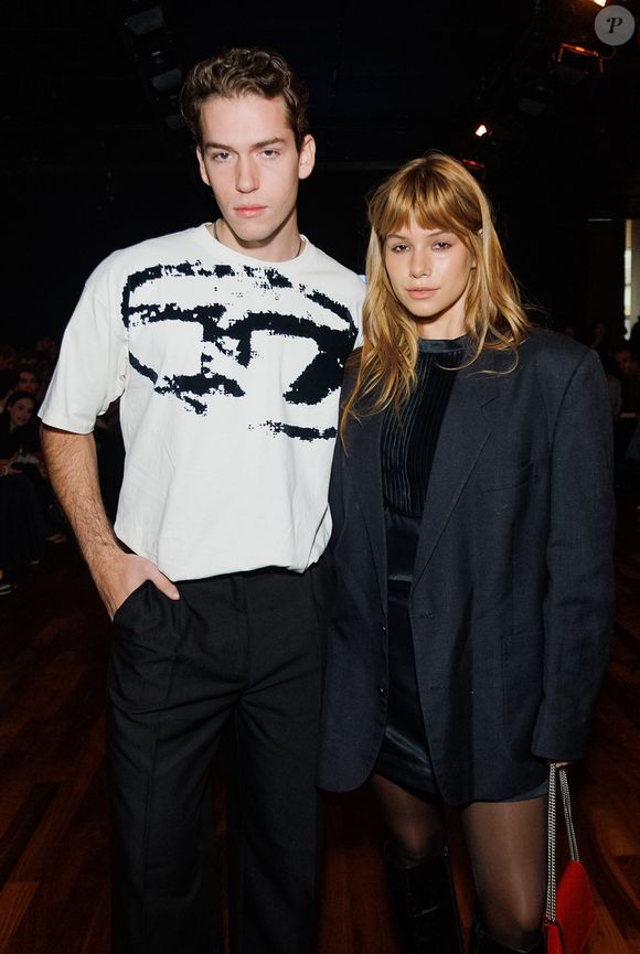 O jovem modelo integra o casting da agência Way Model e desfilou para a grife Dario Mittman, do estilista catarinense que leva o próprio nome na etiqueta