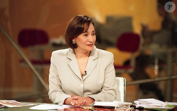 Sonia Abrão também está na ronda do SBT, que vive crise sem fim na audiência