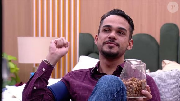 João Gabriel gera polêmica no 'BBB 25' com comentário racista sobre ex-namorada