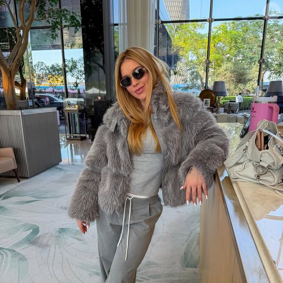 Virgínia Fonseca no hotel onde estão hospedados em Dubai