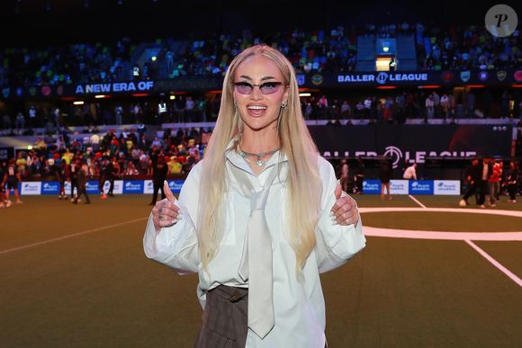 Alisha Lehmann também gerou rumores de ter feito uma harmonização facial