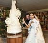 Lindo bolo do casamento de Thiago e Geórgia na noite deste sábado, 1, em São Paulo